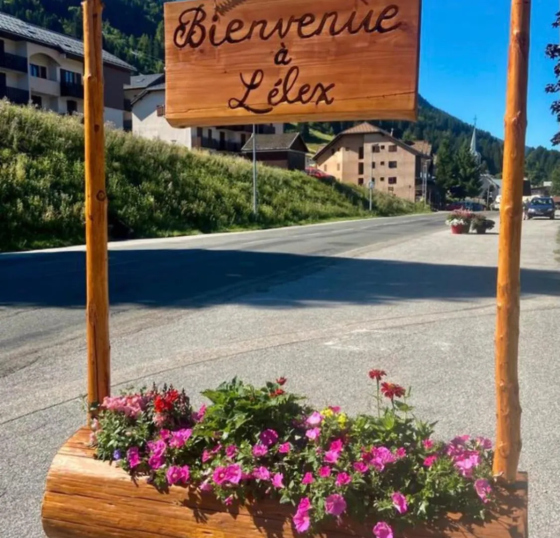 Grizzli Rouge - Pied Des Pistes Avec Parking Apartment Lelex France